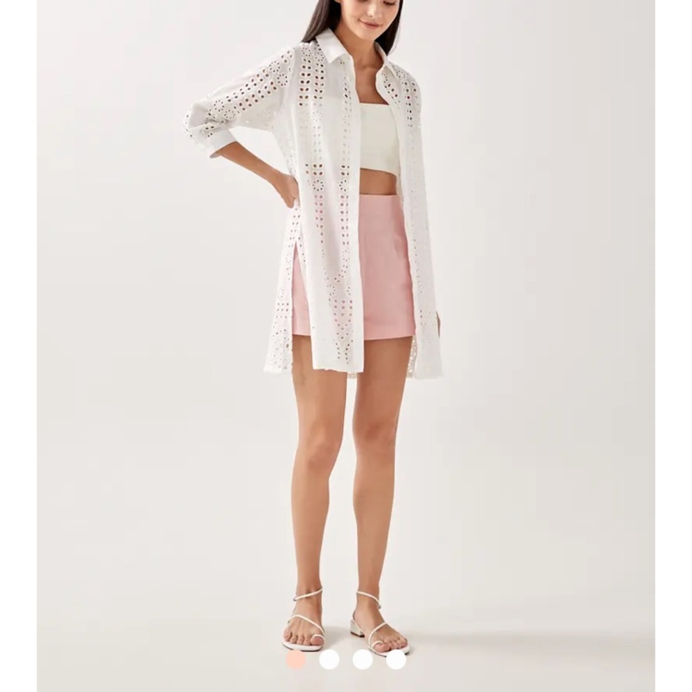 Derelle Broderie Tunic Shirt. New without tag